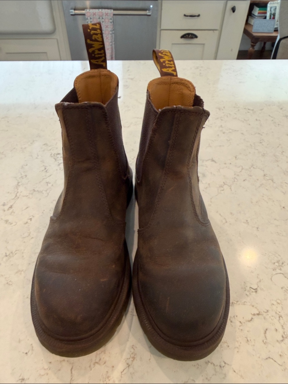 Dr. Martens Men’s or women’s Brown Chelsea Boots